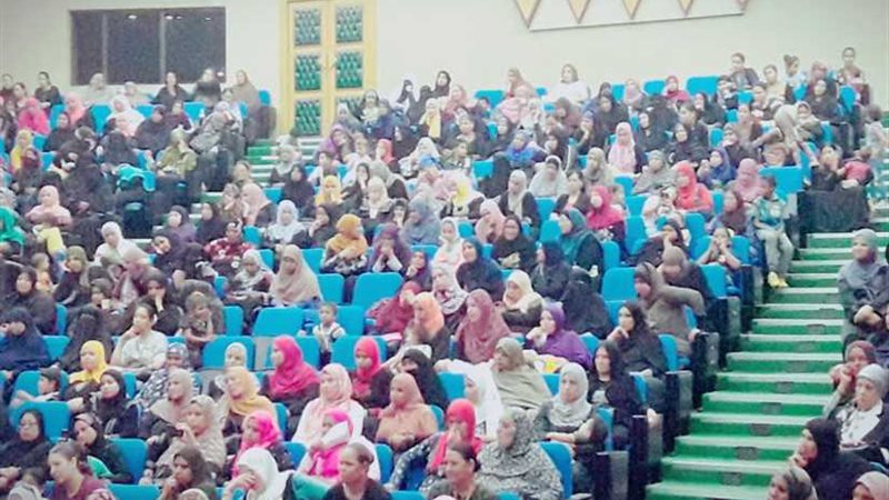 توزيع ٢٠٠٠ وثيقة