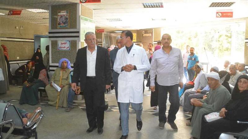 محافظ المنيا يتفقد