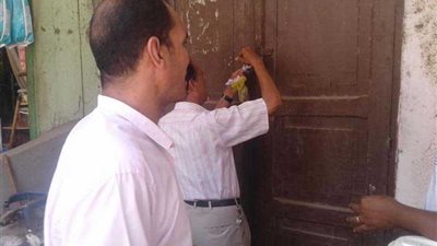 إغلاق ٣ منشآت لإدارتها بدون تراخيص بقرية الدوير في صدفا..