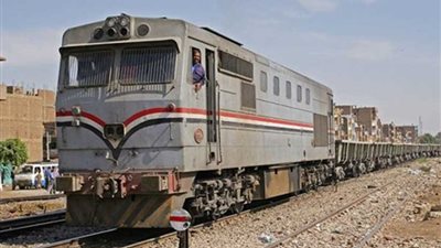 النقل تنفي زيادة أسعار تذاكر القطارات