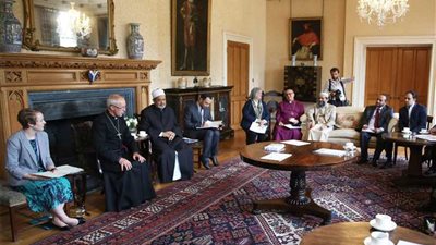 الإمام الأكبر يلتقي أعضاء المنتدى الإسلامي المسيحي البريطاني