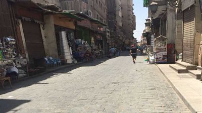 محافظة القاهرة: لم نرصف شارع المعز (صور)