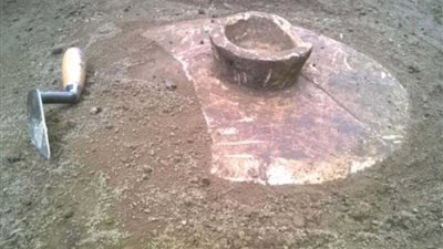 الكشف عن أقدم ورشة لصناعة فخار الدولة القديمة بمعبد كوم أمبو