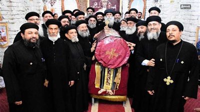 اكتشاف جسد القديس أنبا بستناؤس في نقادة