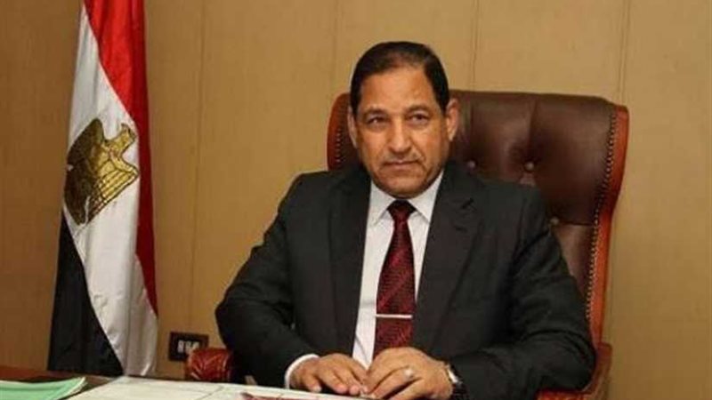 صقر يغلق 18 معمل