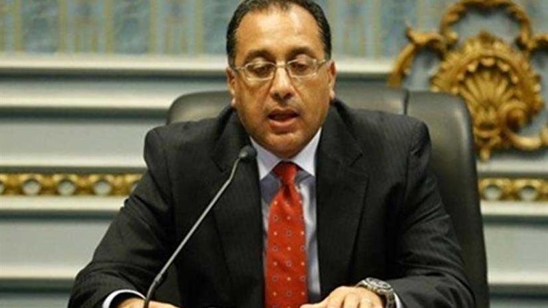 رئيس الوزراء يشهد