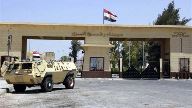 استمرار فتح معبر