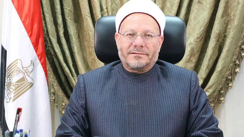 مفتي الجمهورية يستعرض