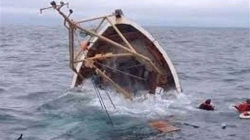 مصرع 8 أشخاص في انقلاب