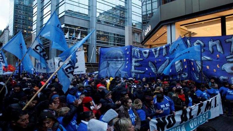 اجتماع تكسير العظام