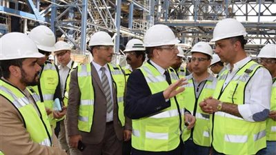 محافظ بني سويف يطمئن على ترتيبات افتتاح محطة كهرباء بني سويف