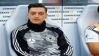 الاتحاد الألماني يرد على أوزيل واتهاماته بالعنصرية