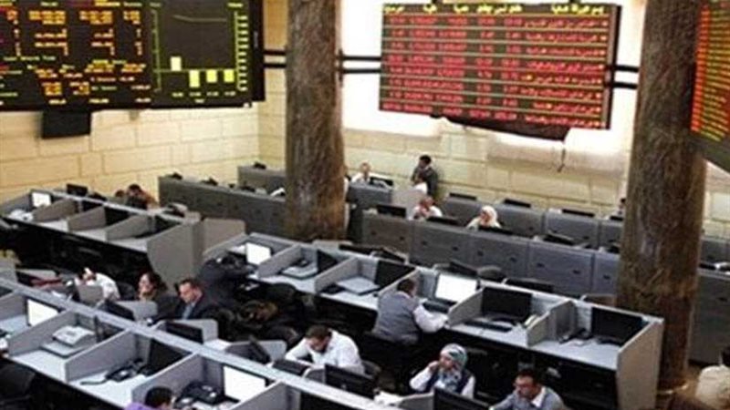 البورصة تخسر 3.3