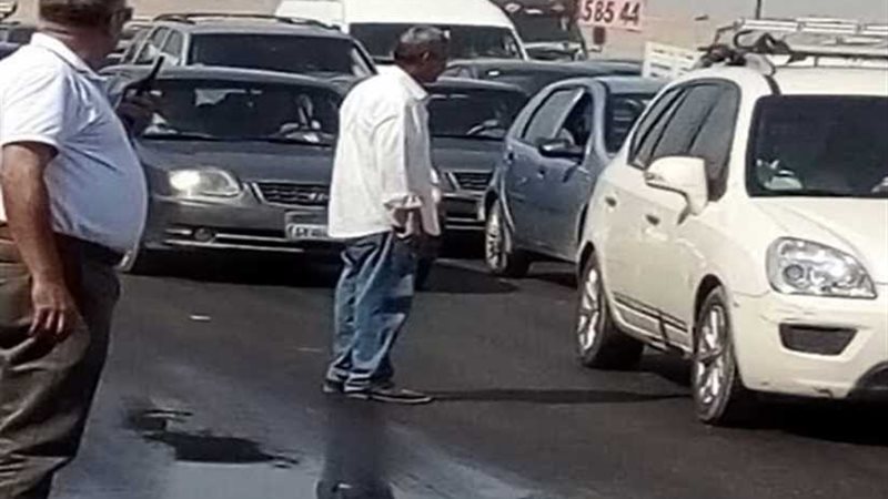 انقلاب سيارة محملة