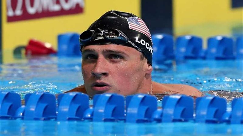 إيقاف السباح الأمريكى