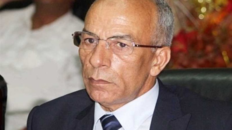 حرحور يسلم 25 سيارة