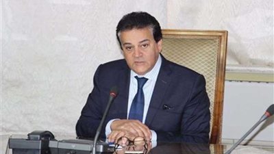 الدراسة ببرنامجي بكالوريوس تكنولوجيا المعلومات وإدارة الأعمال بـ