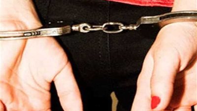 ربة منزل تتخلص من طفلة «زوجها» بوضع 