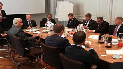 العصار يلتقي قيادات مجتمع الأعمال ورئيس اتحاد الصناعات في ولاية بافاريا