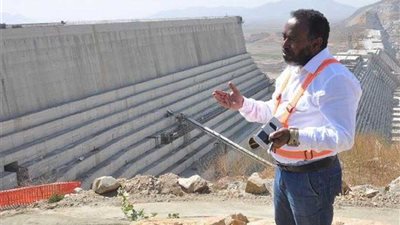 وكالة الأنباء الإثيوبية: الشرطة تبحث ملابسات وفاة مدير مشروع سد النهضة في سيارته