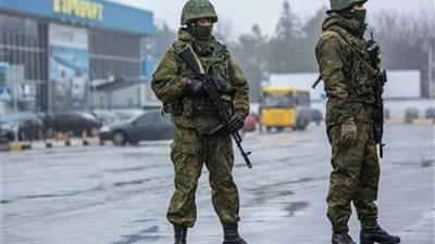 جندي أوكراني سابق يشعل النار في نفسه أمام وزارة الدفاع في كييف