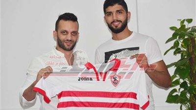 بالصور.. ساسي يوقع للزمالك 3 مواسم