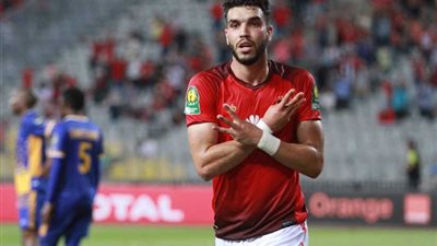 أزارو يتعافى من إصابته.. وجاهز لمباراة «تاونشيب»