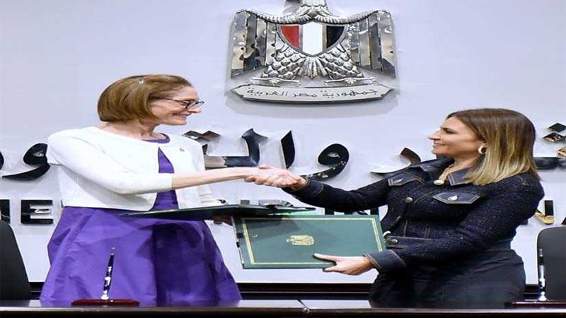 مصر وأمريكا توقعان