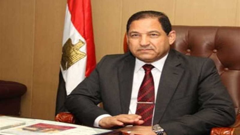 صقر يفتتح مؤتمر قومي