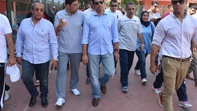 وزير الشباب والرياضة