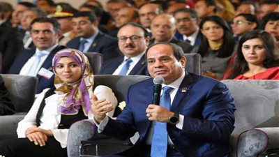 وكيل الرقابة الإدارية: 6 سنوات للتحول الرقمى.. والرئيس: كتير.. خليهم 4