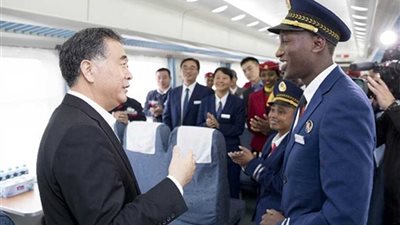 تشغيل أول خط جوي مباشر بين مقاطعة 