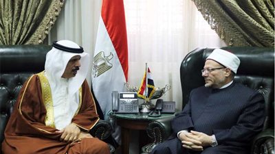 مفتي الجمهورية يستعرض مع وزير التعليم البحريني سبل تعزيز التعاون الديني