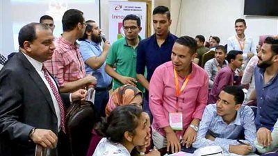 تدريب 75 طالبًا بجامعة بني سويف على المهارات التكنولوجية