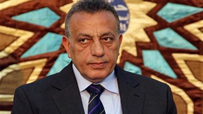 محافظ الجيزة: نسعى لحل مشكلة زيادة الطلب على المدارس التجريبية