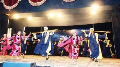 فرقة ملوي للفنون الشعبية تقدم عروضها أمام ممثلي 3 قارات