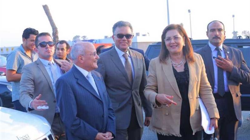 3 وزراء في جولة للقوس