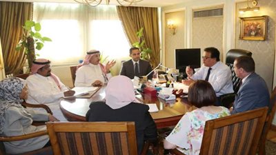 وزير التعليم العالي يستقبل الملحق الثقافي السعودي بالقاهرة