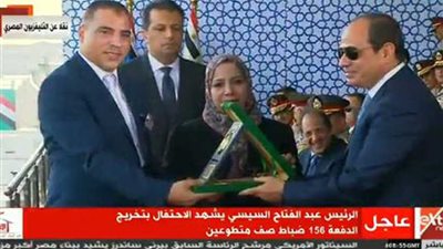 السيسي يكرم اسم الشهيد البطل مساعد أول عطية حسن (فيديو)
