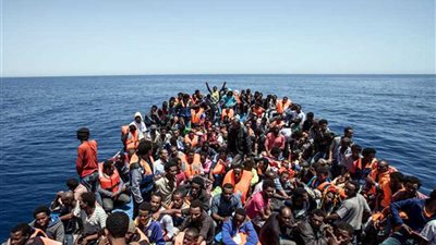 فرنسا تمنح حق اللجوء لـ ٤٢ سودانيا كانوا على متن سفينة المهاجرين 