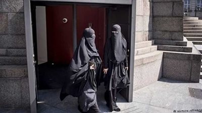 بدء سريان تطبيق حظر النقاب في الدنمارك