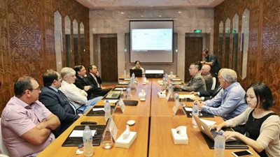 بالصور.. خبراء دوليون يناقشون طرقًا جديدة للعلاج بتقنيات الأشعة التداخلية