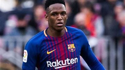 مانشستر يونايتد يقترب من ضم مينا مدافع برشلونة