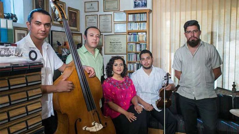 إيكال إنسامبل المكسيكية