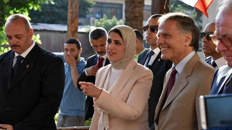 وزيرة الصحة تفتتح