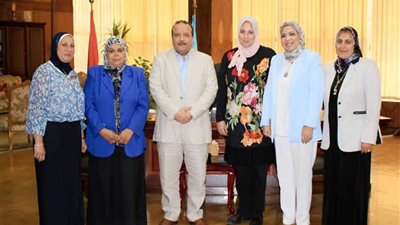 رئيس جامعة طنطا يهنئ 