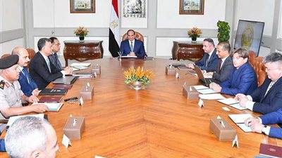 الرئيس يستقبل وفدا من وزارة التجارة والصناعة الروسية