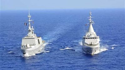 البحرية المصرية والبريطانية والفرنسية تنفذ تدريبات عابرة بالبحرين الأحمر والمتوسط