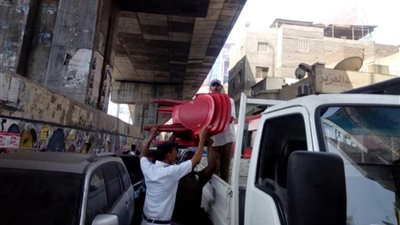 حملات على كباري العاصمة للقضاء على الإشغالات.. صور