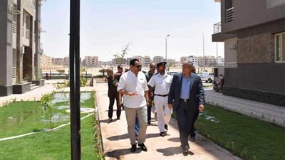 محافظ المنيا يتفقد المرحلة الثانية من مشروع إسكان دار مصر